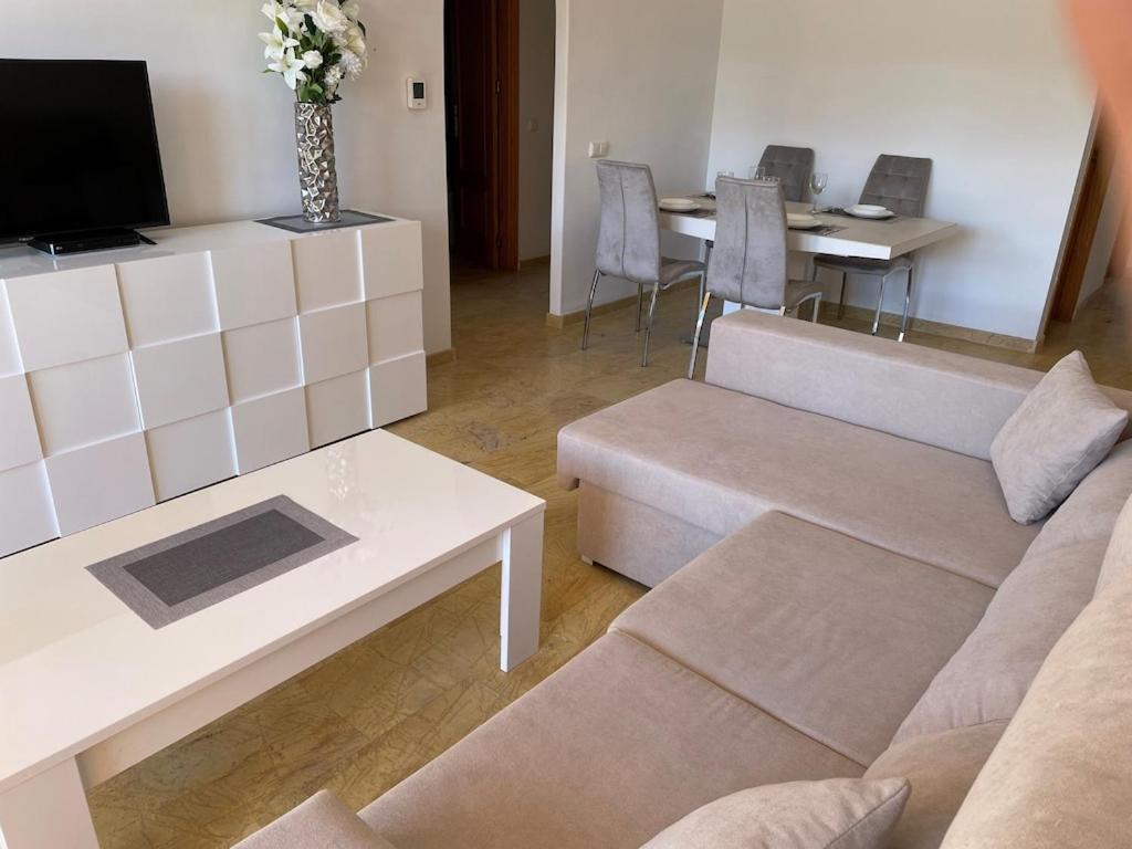 A Stunning 2 Bedroom Apartment 5 Min Walk To The Beautiful Beaches Of Vera Playa Playas de Vera Eksteriør bilde